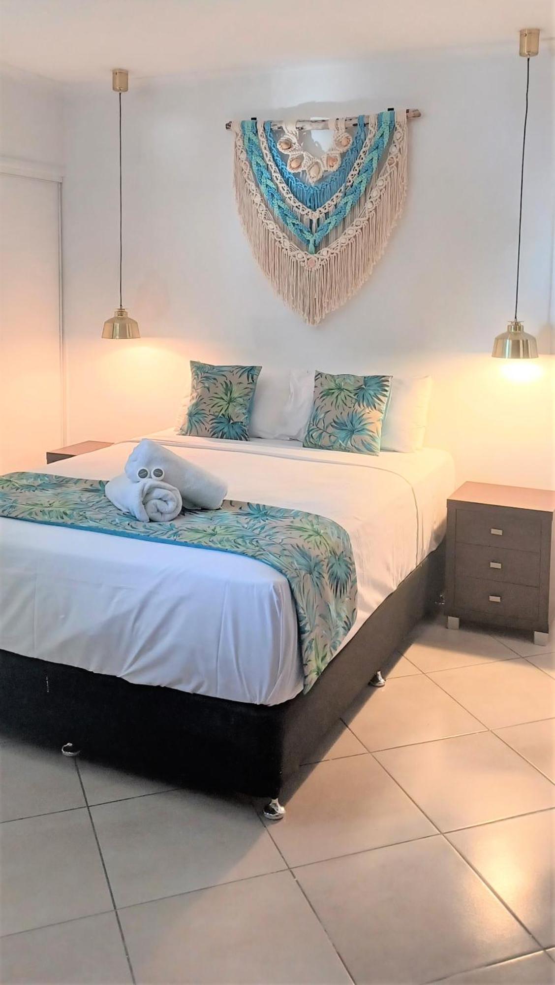 Whitsunday Waterfront Apartments Airlie Beach Exterior photo