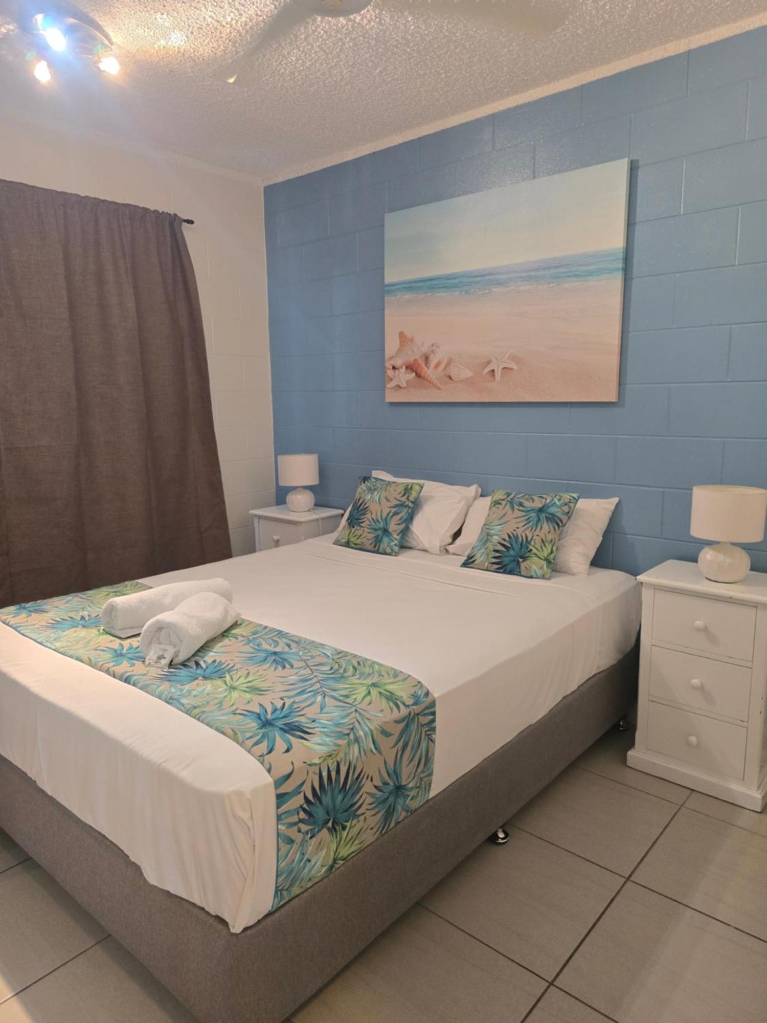 Whitsunday Waterfront Apartments Airlie Beach Exterior photo