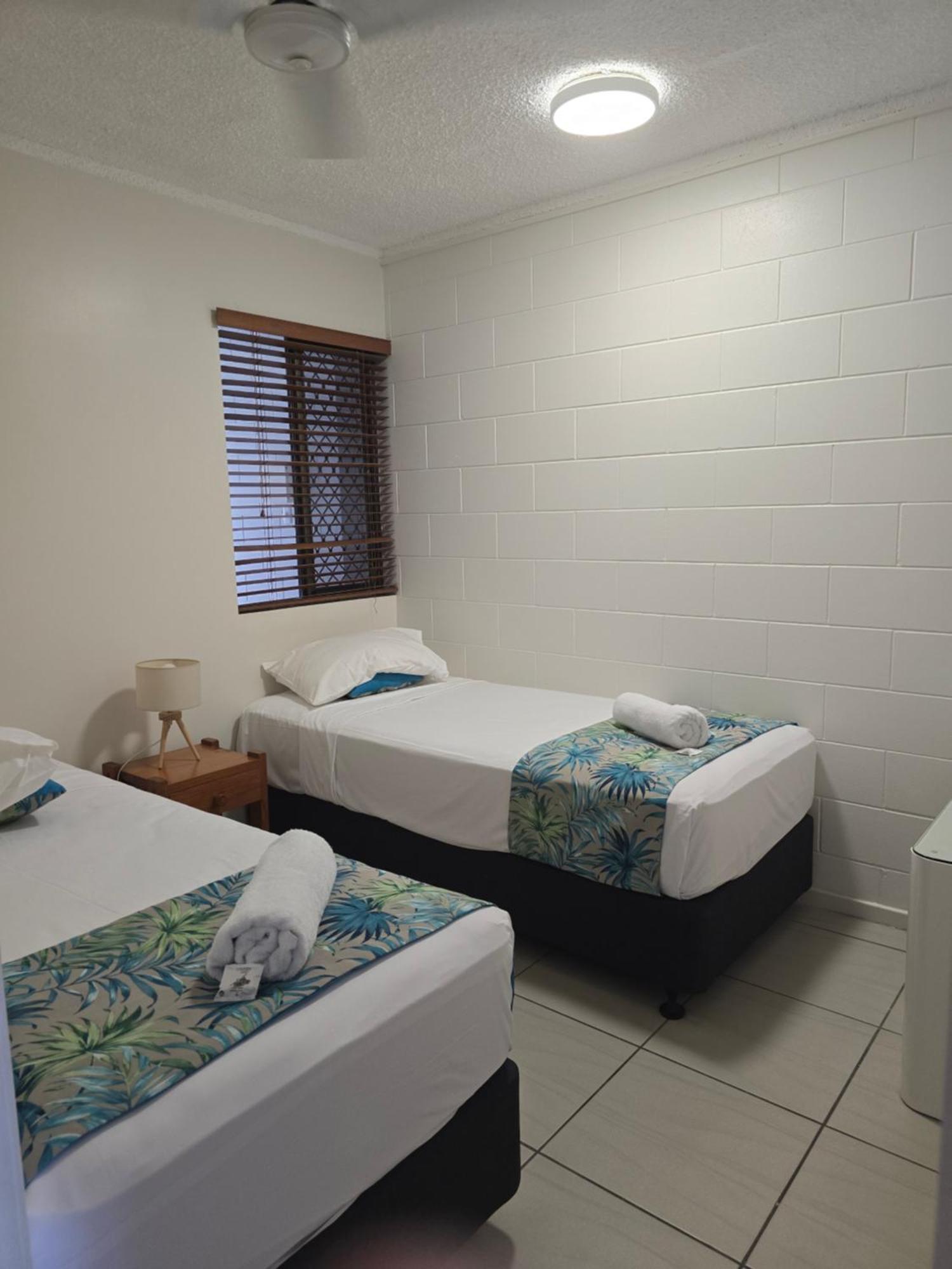 Whitsunday Waterfront Apartments Airlie Beach Exterior photo