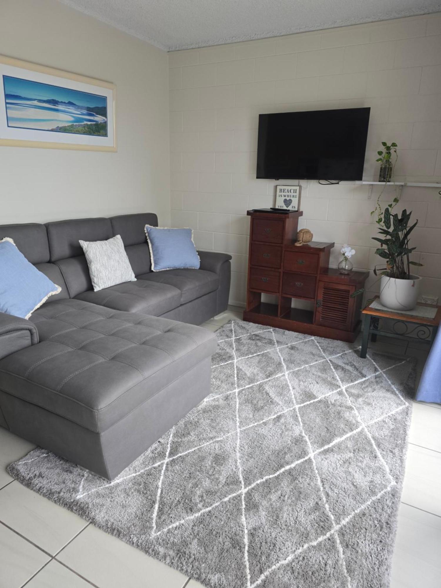 Whitsunday Waterfront Apartments Airlie Beach Exterior photo