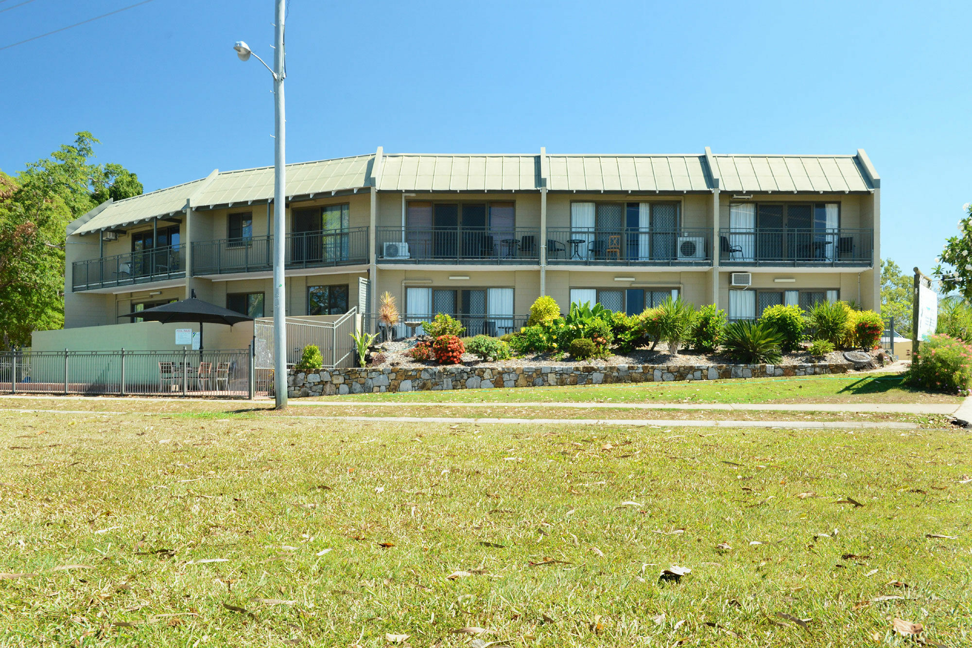Whitsunday Waterfront Apartments Airlie Beach Exterior photo