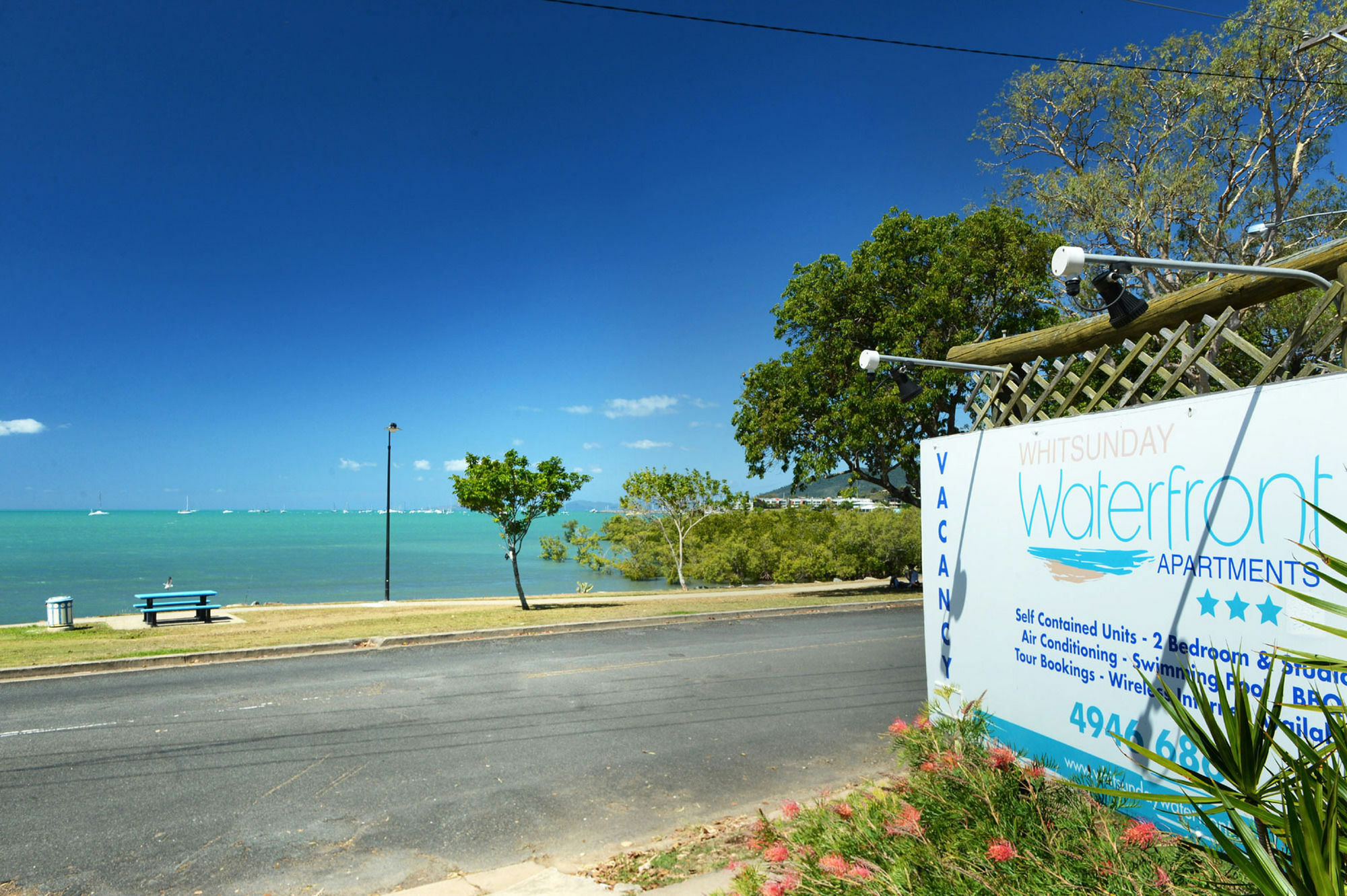 Whitsunday Waterfront Apartments Airlie Beach Exterior photo
